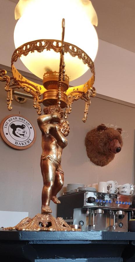 The Bear Bread Bakery B&B, Ensuite Rooms Above The Bakery, Colyton Zewnętrze zdjęcie