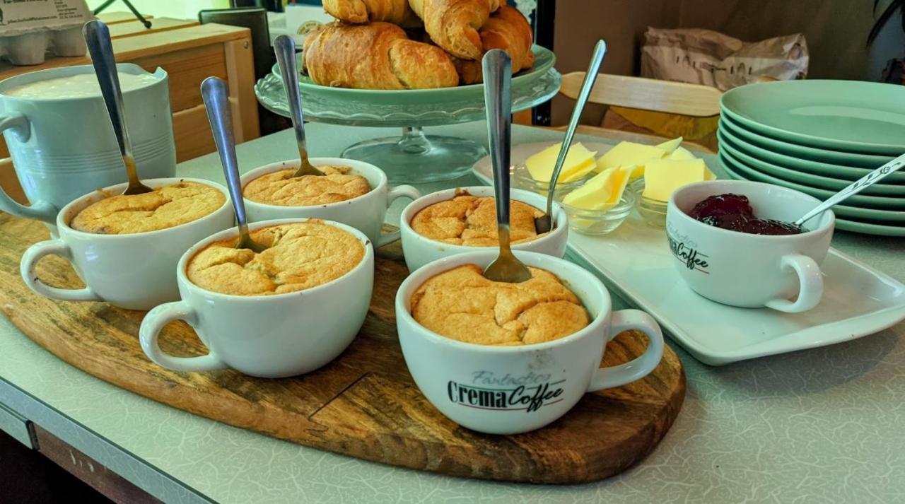 The Bear Bread Bakery B&B, Ensuite Rooms Above The Bakery, Colyton Zewnętrze zdjęcie